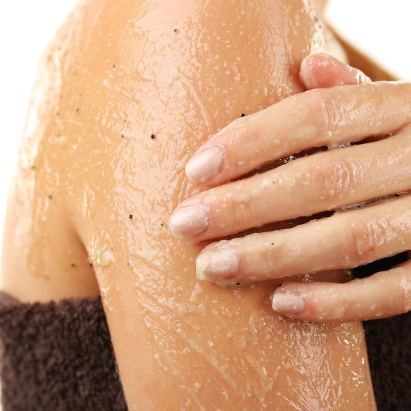 Body Scrub exfoliation for smooth, glowing skin